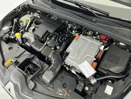 Photo 22 Renault Captur E-Tech Plug-in 160 21 Intens 5p