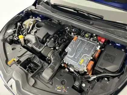 Photo 22 Renault Captur E-Tech full hybrid 145 Techno fast track 5p