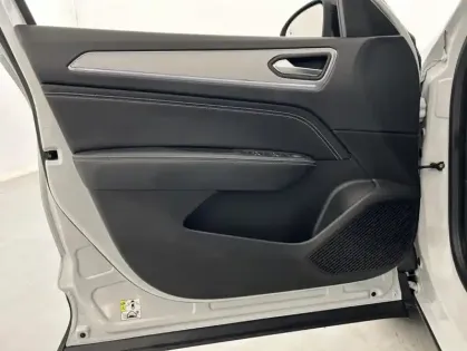 Photo 11 Renault Arkana E-Tech 145 21B Intens 5p