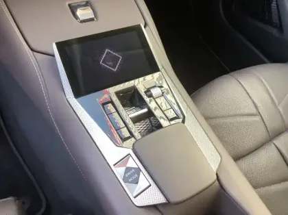 Photo 21 DS DS 4 BlueHDi 130 EAT8 Etoile - Cuir Nappa