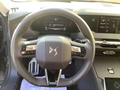 Photo 17 DS DS 4 BlueHDi 130 EAT8 Etoile - Cuir Nappa