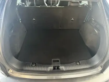 Photo 10 Ford Kuga 2.5 Duratec 190ch FHEV ST-Line X BVA