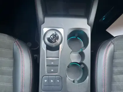 Photo 7 Ford Kuga 2.5 Duratec 190ch FHEV ST-Line X BVA