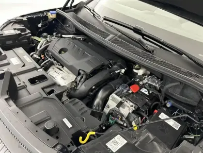 Photo 21 Citroën C5 aircross Hybrid 225ch Feel e-EAT8 + Attelage