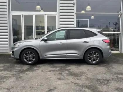 Photo 18 Ford Kuga 2.5 Duratec 190ch FHEV E85 ST-Line BVA