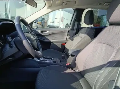 Photo 12 Ford Kuga 2.5 Duratec 180ch Hybrid FlexiFuel Titanium Business Powershift