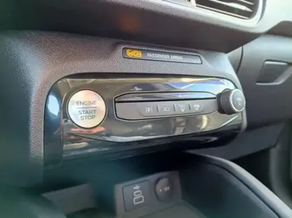 Photo 7 Ford Kuga 2.5 Duratec 180ch Hybrid FlexiFuel Titanium Business Powershift