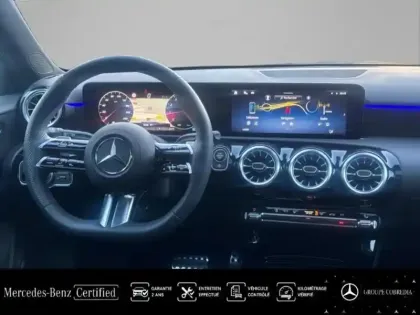 Photo 6 Mercedes Classe A  200 163ch AMG Line 7G-DCT