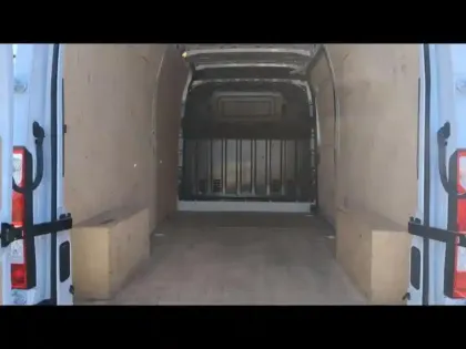 Photo 13 Nissan Interstar  Fg L2H2 3t3 2.0 dCi 130ch Euro6E Acenta