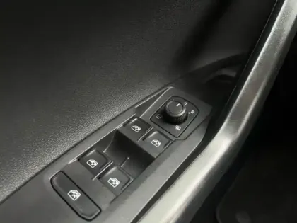 Photo 13 Volkswagen Polo  1.0 TSI 95ch VW Edition DSG7