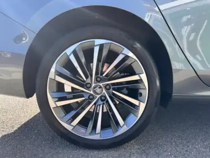 Photo 7 Skoda Superb  1.5 TSI 204ch PHEV Laurin & Klement DSG6