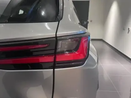 Photo 14 Lexus Nx  350h Luxe 4WD Pack Design