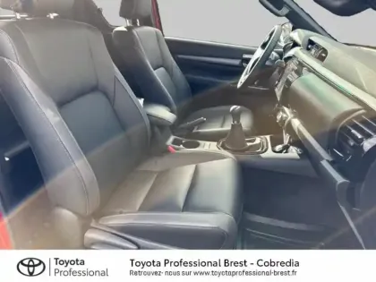 Photo 5 Toyota Hilux  2.8 D-4D 204ch X-Tra Cabine Invincible 4WD MY25