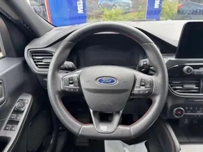 Photo 13 Ford Kuga  2.5 Duratec 190ch FHEV E85 ST-Line BVA