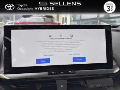 Photo 14 Toyota C-HR  2.0 Hybride Rechargeable 225ch Graphic MY26