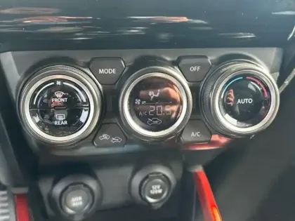 Photo 14 Suzuki Swift  1.4 Boosterjet Hybrid 129ch Sport