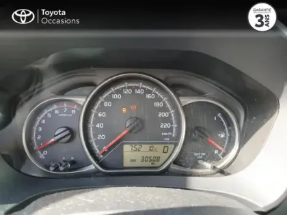 Photo 13 Toyota Yaris  100 VVT-i Dynamic CVT 5p