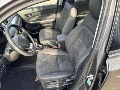 Photo 8 Suzuki Vitara  1.4 Boosterjet Hybrid 110ch Style MY25