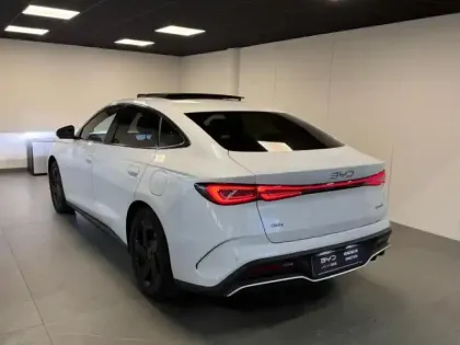 Photo 11 BYD Seal  6 1.5 DM-i 212ch Comfort