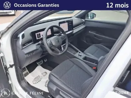 Photo 12 Volkswagen T-roc  1.5 eTSI 150ch R-Line DSG7