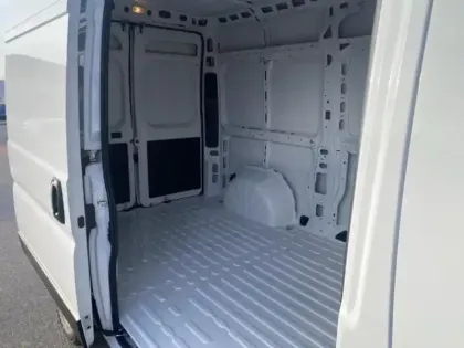 Photo 11 Peugeot Boxer  Fg L2H2 3.5 140ch S&S BVA8