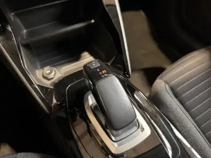 Photo 14 Peugeot 208  e- 136 Style / Carplay / SOH 86% / LOA