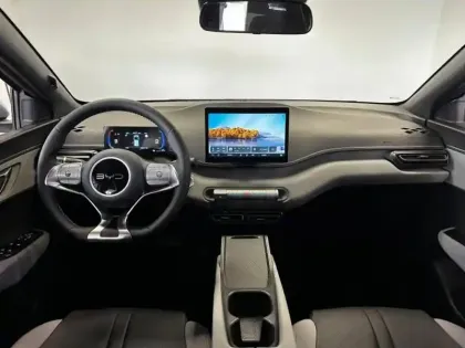 Photo 6 BYD Dolphin Surf  88ch - 43,2 kWh Boost