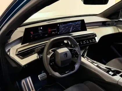 Photo 6 Peugeot 3008  1.2 Hybrid 145ch GT e-DCS6