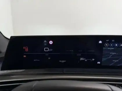 Photo 13 Peugeot 3008  1.2 Hybrid 145ch GT e-DCS6