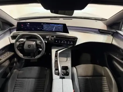 Photo 7 Peugeot 3008  1.2 Hybrid 145ch GT e-DCS6