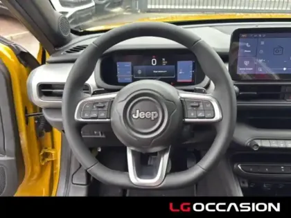 Photo 13 Jeep Avenger  1.2 Turbo T3 145ch MHEV Overland BVR6 4xe