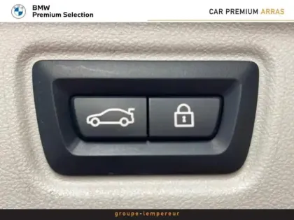 Photo 12 BMW Serie 3 Série 3 Touring 318dA MH 150ch Edition Sport