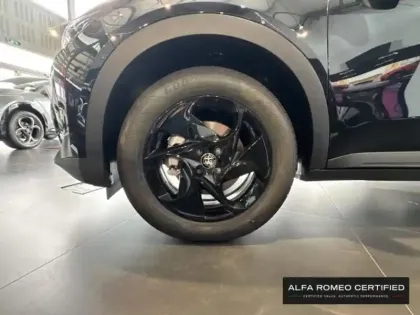 Photo 6 Alfa Romeo Junior  1.2 Ibrida 145ch e-DCT6