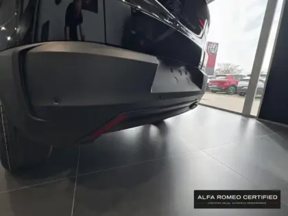 Photo 12 Alfa Romeo Junior  1.2 Ibrida 145ch e-DCT6