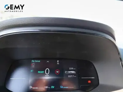 Photo 13 Renault Clio  E-Tech full hybrid 145 ch GSR2