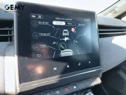 Photo 51 Renault Clio  E-Tech full hybrid 145 ch GSR2