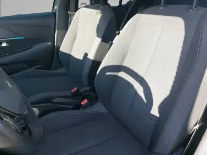 Photo 49 Peugeot 208  PureTech 100 S&S BVM6