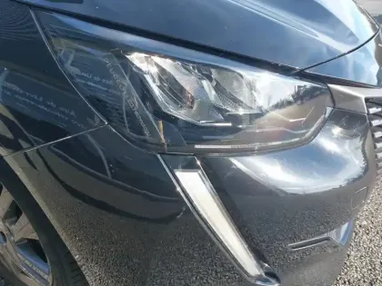 Photo 15 Peugeot 208  PureTech 100 S&S BVM6