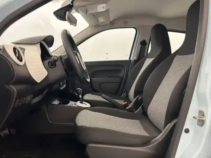 Photo 17 Renault Twingo Gén. III (C07) Ph2 Life 5