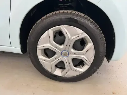 Photo 29 Renault Twingo Gén. III (C07) Ph2 Life 5