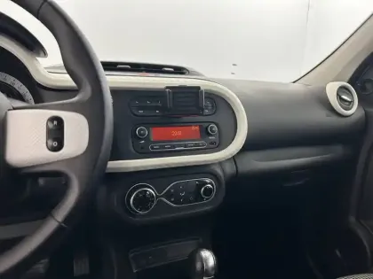 Photo 20 Renault Twingo Gén. III (C07) Ph2 Life 5