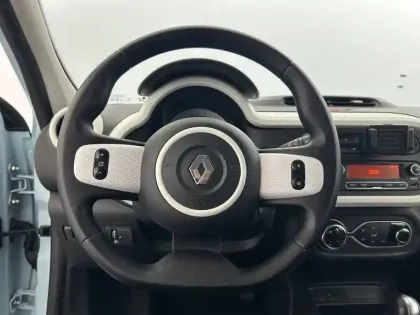 Photo 23 Renault Twingo Gén. III (C07) Ph2 Life 5