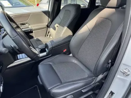 Photo 59 Mercedes Classe B  180 7G-DCT