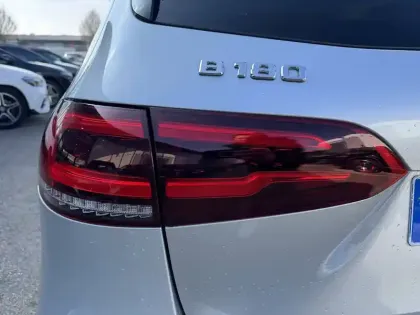 Photo 32 Mercedes Classe B  180 7G-DCT