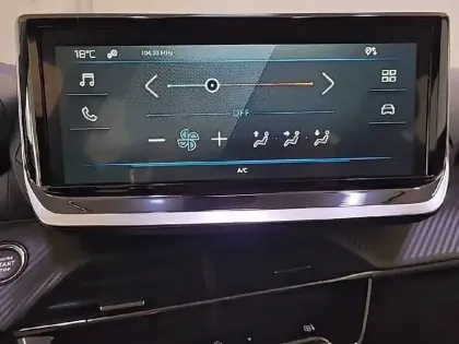 Photo 19 Peugeot 208  PureTech 100 S&S BVM6