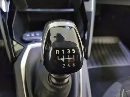 Photo 69 Peugeot 208  PureTech 100 S&S BVM6