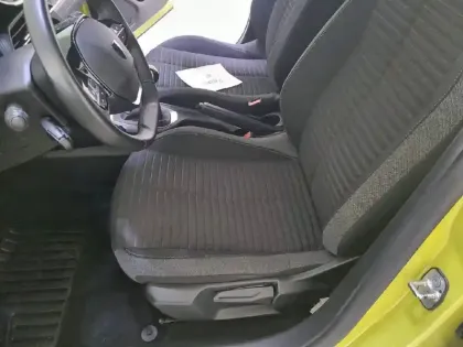 Photo 94 Peugeot 208  PureTech 100 S&S BVM6