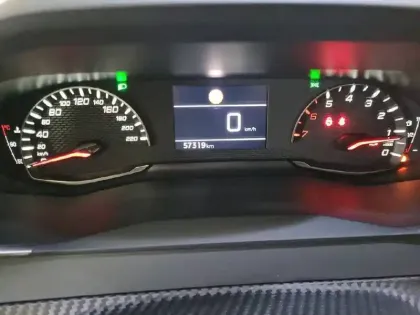 Photo 65 Peugeot 208  PureTech 100 S&S BVM6