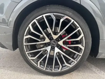 Photo 67 Audi Q8  60 TFSI e 490 Tiptronic 8 quattro