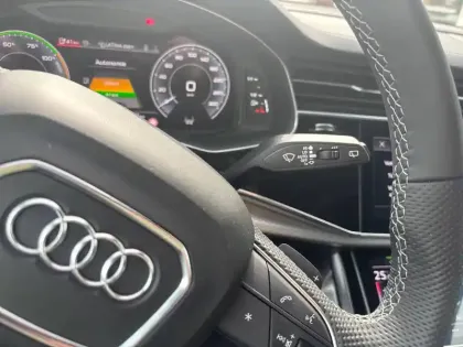 Photo 89 Audi Q8  60 TFSI e 490 Tiptronic 8 quattro